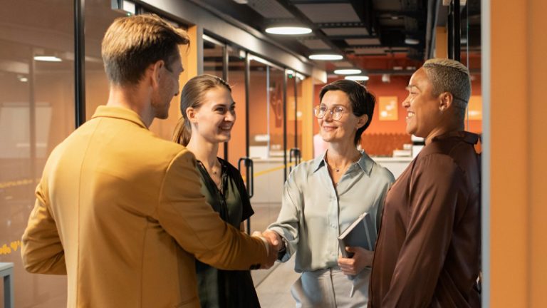 B2B, B2B2B, B2B2C: Entenda as Diferenças e Potencialize Suas Vendas Online